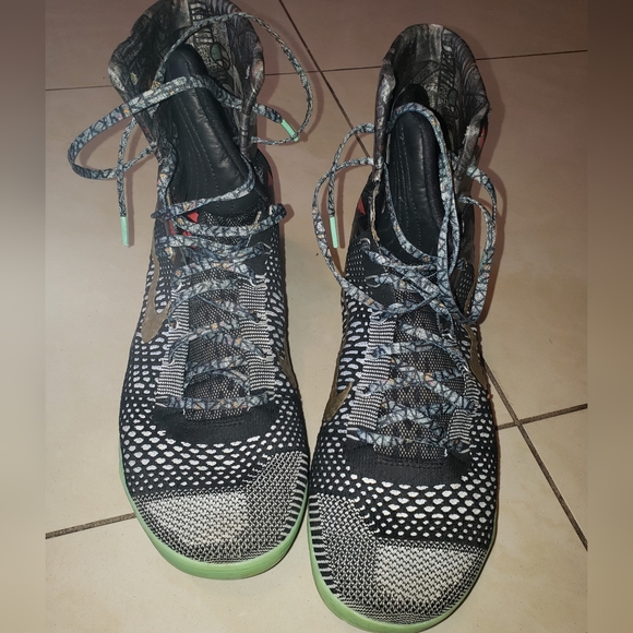 Kobe 9 elite high black grey gold swoosh - Picture 3 of 5